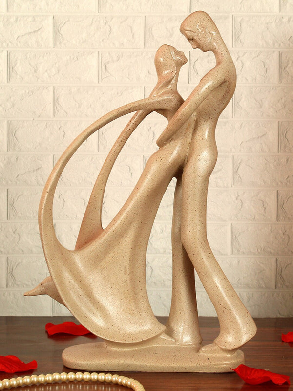 Beige Romantic Couple Showpiece