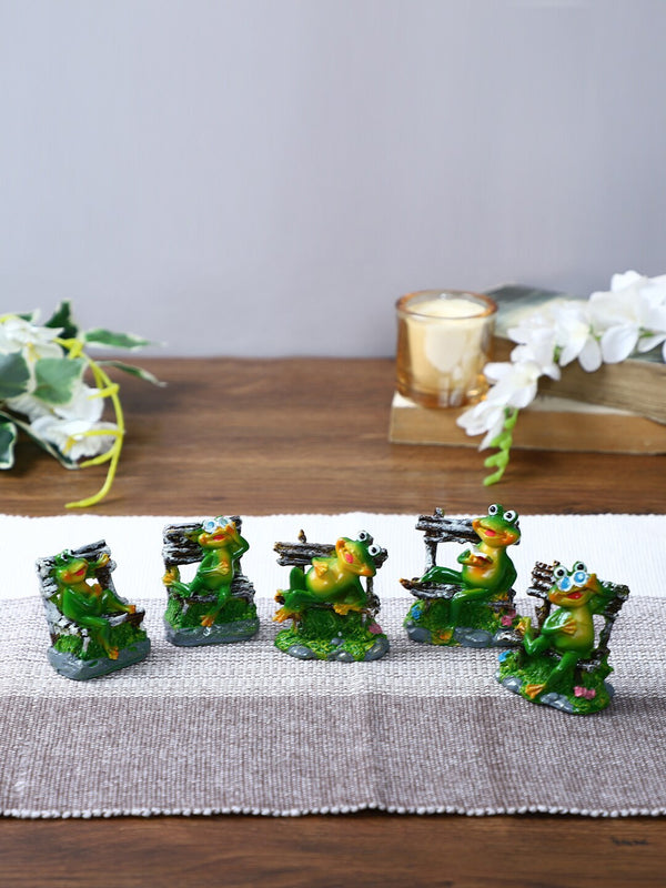 Green &Yellow Set Of 5 Frog Showpieces Garden