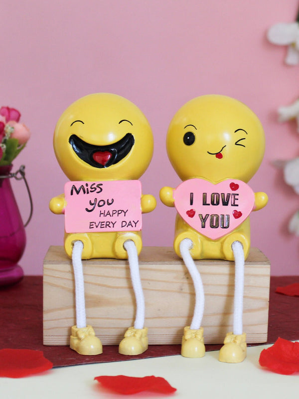 Set of 2 Decorative Yellow Smiley Long Leg Couple